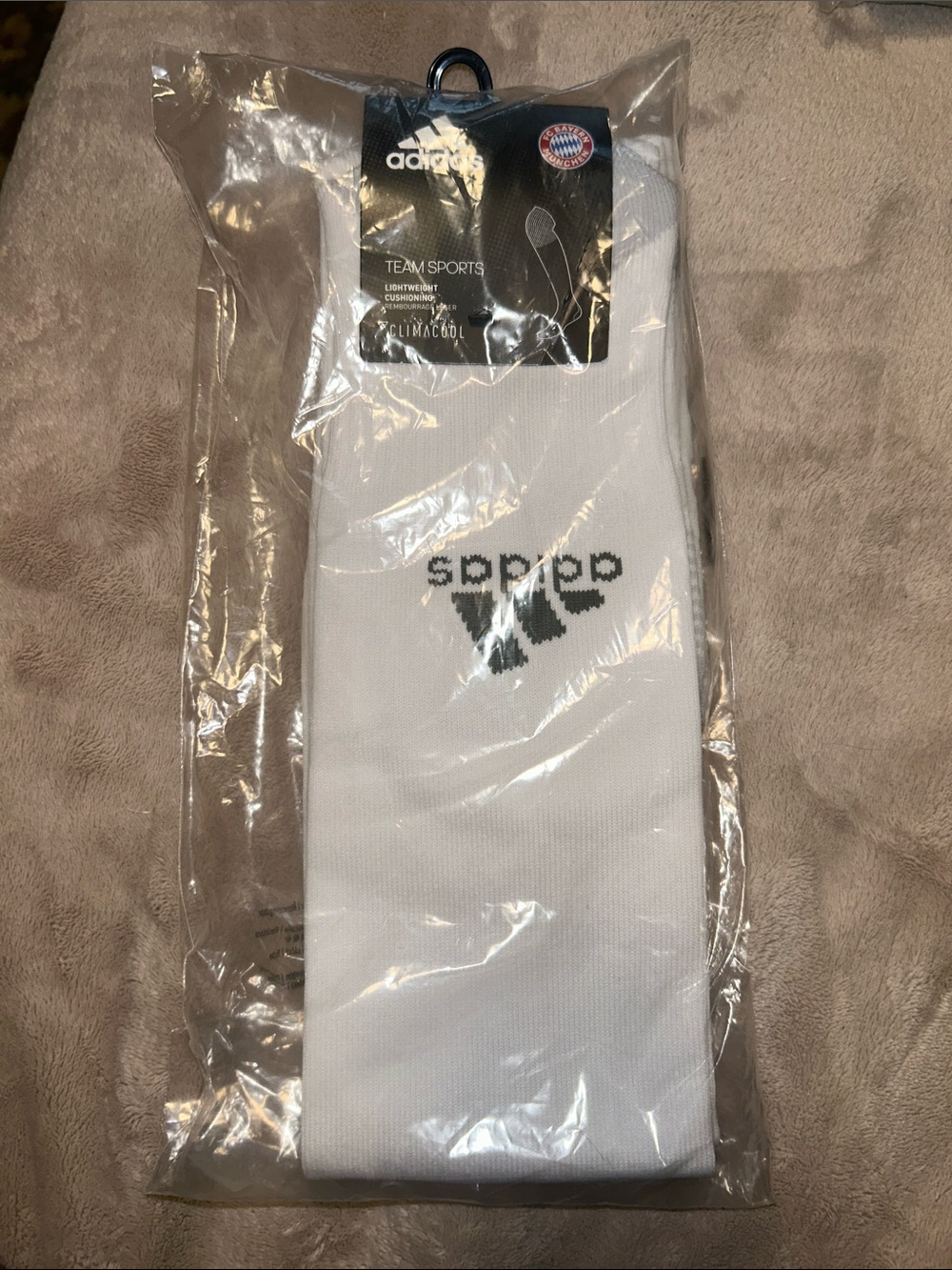 FC Bayern Munchen 2017-18 Home GK Over-Sock White Navy EU 43-45 Sealed